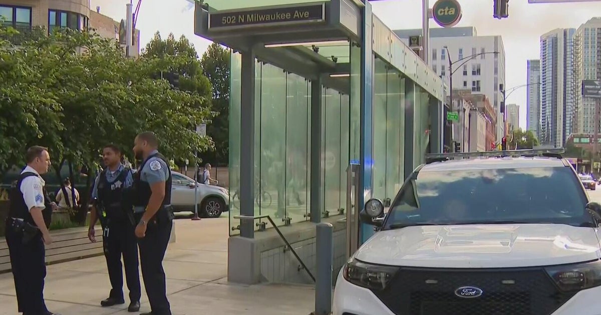 CTA worker suffers medical emergency at Grand Blue Line stop; trains moving 