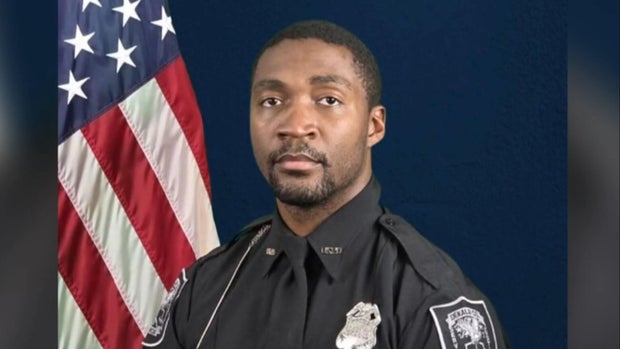 cbsn-fusion-hundreds-honor-police-officer-killed-in-cdc-shooting-thumbnail.jpg