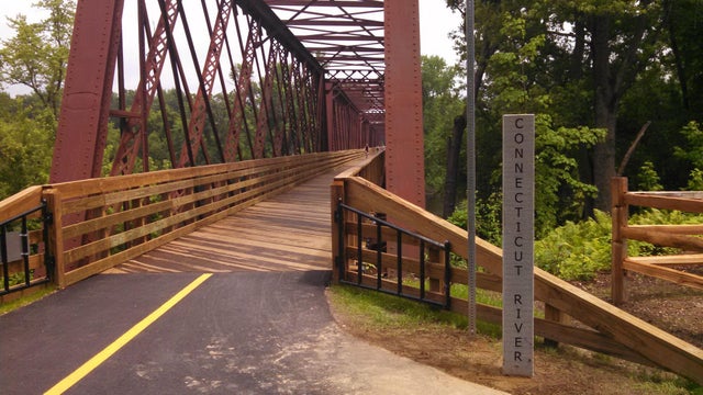 mass-incredible-trails.jpg 