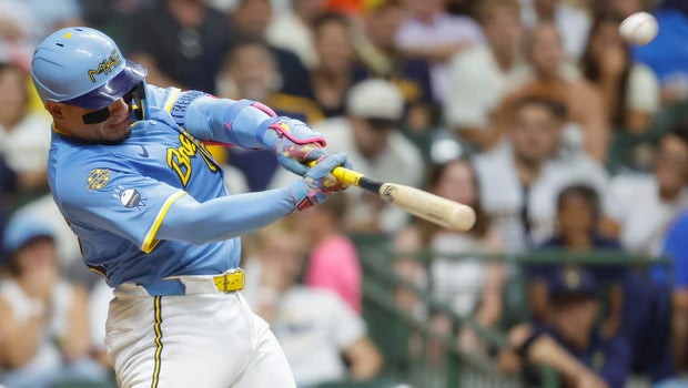 Brewers Defeat Giants 5-4 on Contreras Walk-Off Home Run