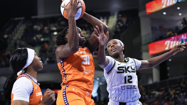 Connecticut Sun v Chicago Sky 