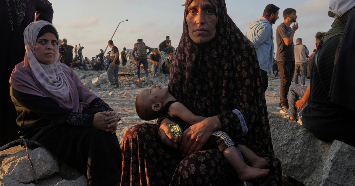 New Israeli strikes around Gaza kill 25 as famine announcement raises pressure