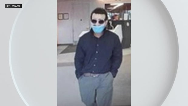 coral-springs-bank-robbery-pics.jpg 