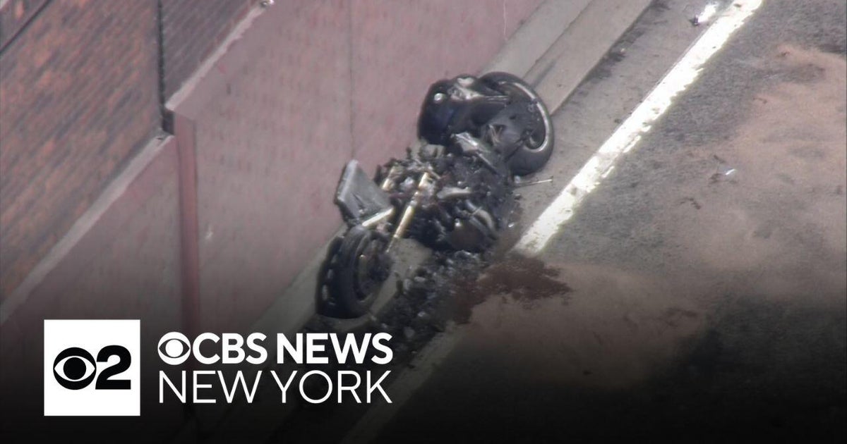 Off-duty NYPD officer killed in motorcycle crash on BQE, police say ...