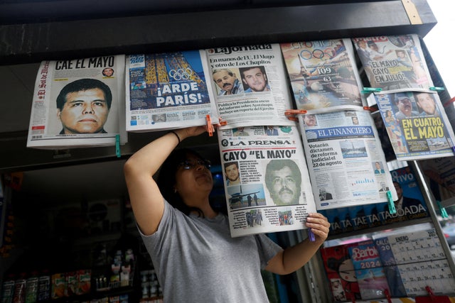 FILE PHOTO: Mexican papers report Texas arrest of drug lord 'El Mayo' and son of 'El Chapo', in Mexico City 