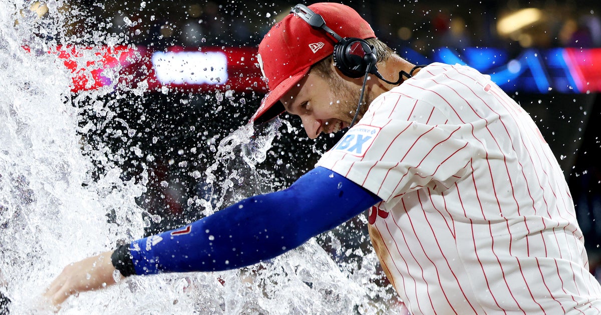 Phillies Extend NL East Lead Six Games With Turner's Walk-Off Win Over Braves