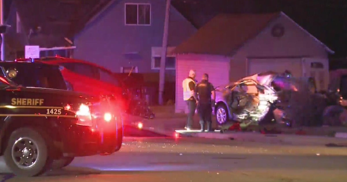Mother and two of her kids killed in Pontiac crash; two others ...