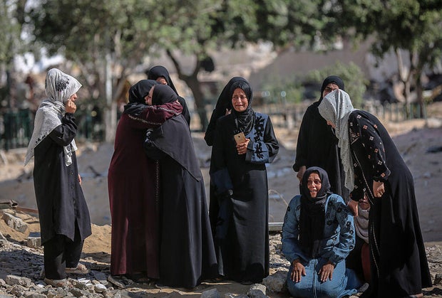 Funeral ceremony for 25 Palestinians in Gaza, including those waiting for humanitarian aid 
