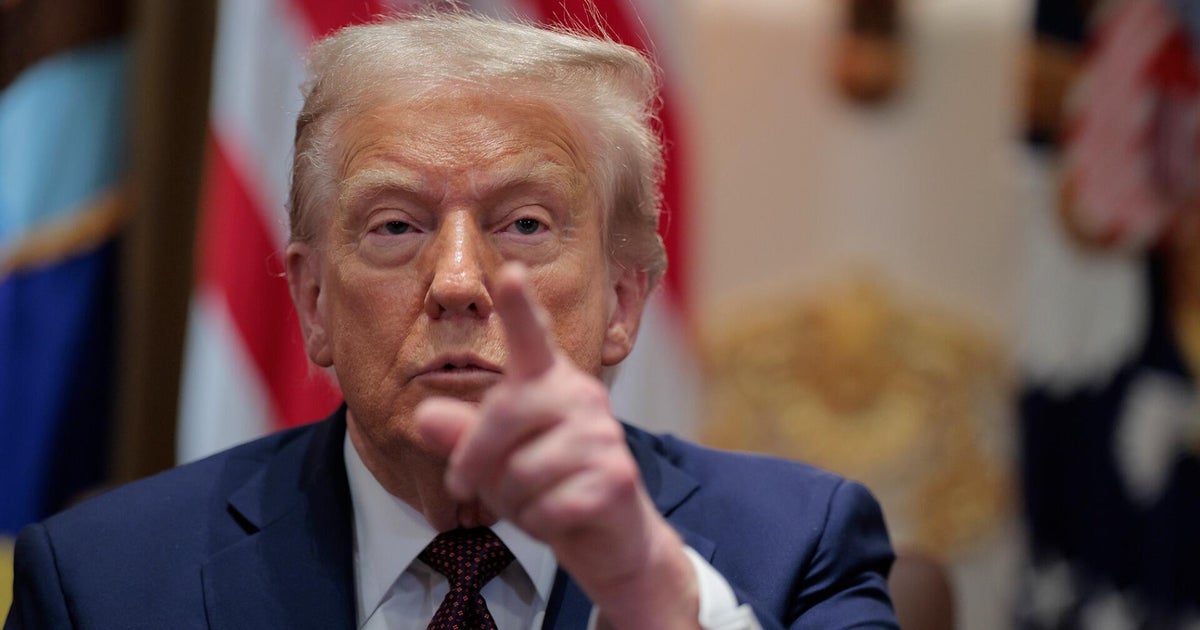 Trump demands COVID vaccine data from drug companies, plans mail-in voting executive order