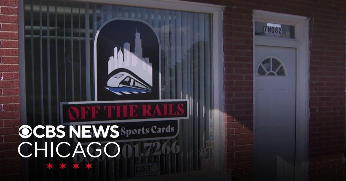 Thieves steal $20,000 worth of sports memorabilia from west suburban ...
