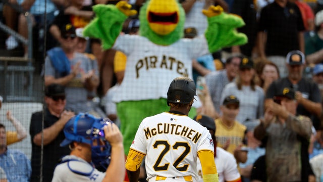 Los Angeles Dodgers v Pittsburgh Pirates 