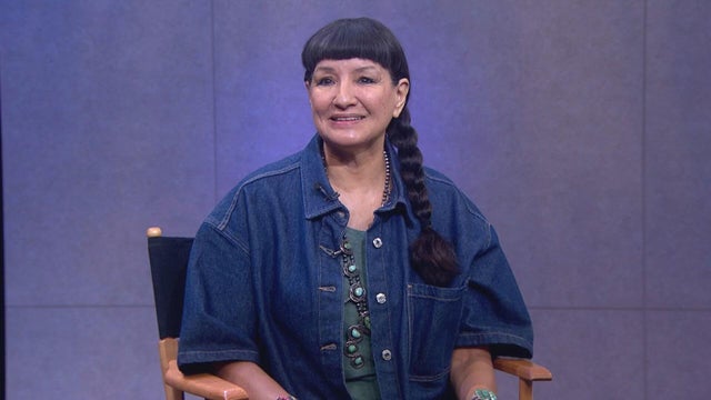 090425-sandra-cisneros.jpg 