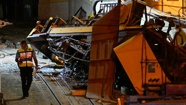 Lisbon Funicular Derails In Deadly Accident 