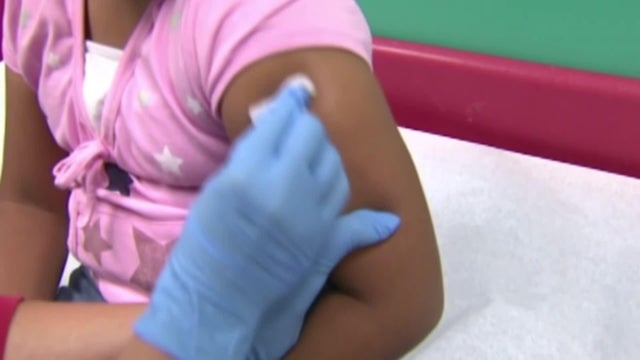 2200-2300-larry-desantis-vaccine-mandates-pkgs-9-3-25.jpg 