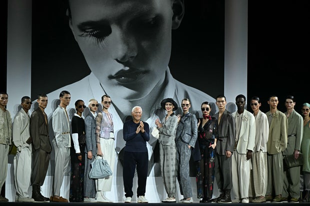 FASHION-ITALY-MILAN-WOMEN-EMPORIO-ARMANI 