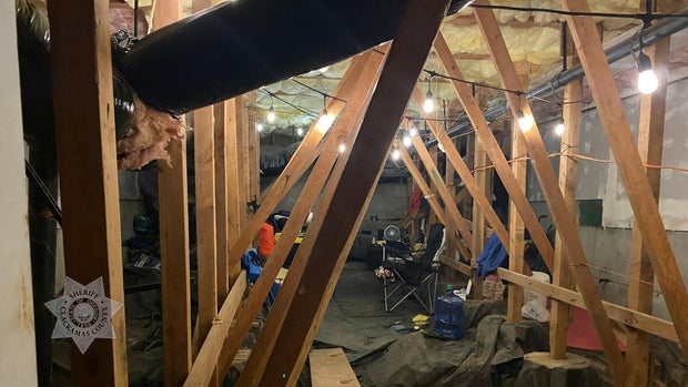 Man found residing in decked out crawl space of Portland area condo, deputies say 