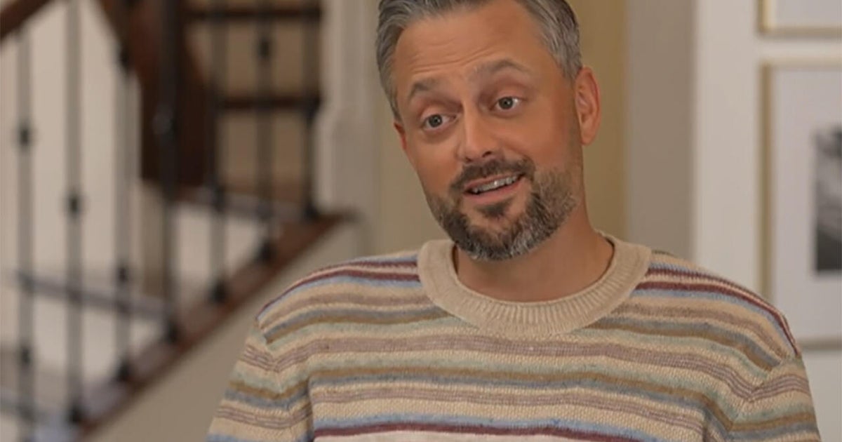 Stand-up Nate Bargatze on operating in “the chaos”