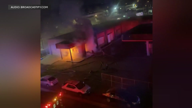lakewood-auto-shop-fire.png 