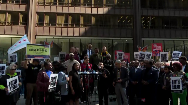 ICE-Detains-Immigrants-in-New-York-Court-House 