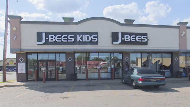 Detroit clothing store faces another burglary within months 