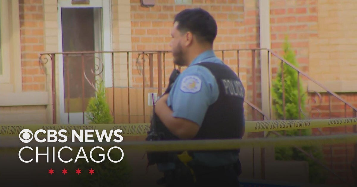 Woman, 73, found dead in fire on Chicago's Southeast Side - CBS Chicago