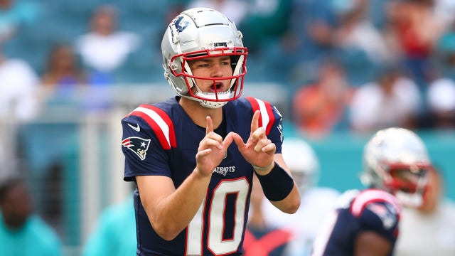 New England Patriots v Miami Dolphins 