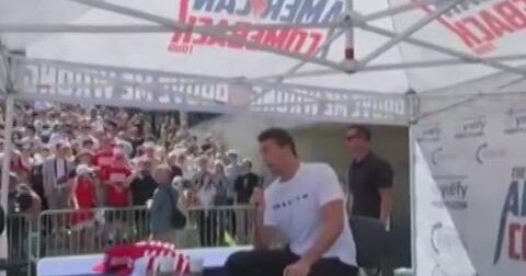 Charlie Kirk shot and killed at Utah event, authorities search for ...