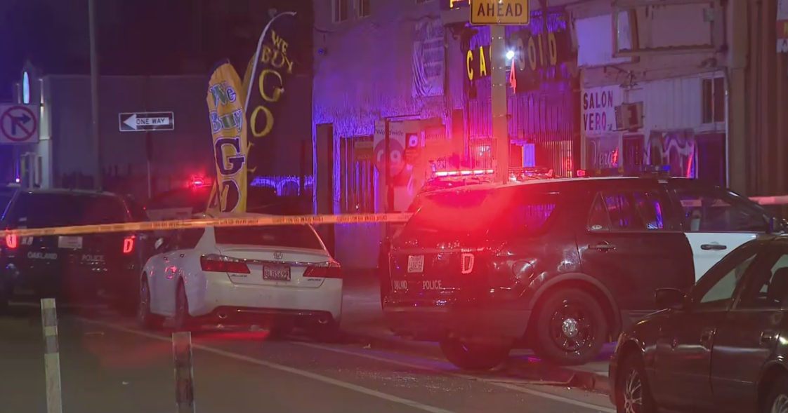 Shooting inside Oakland business leaves 2 dead, 4 injured - CBS San ...