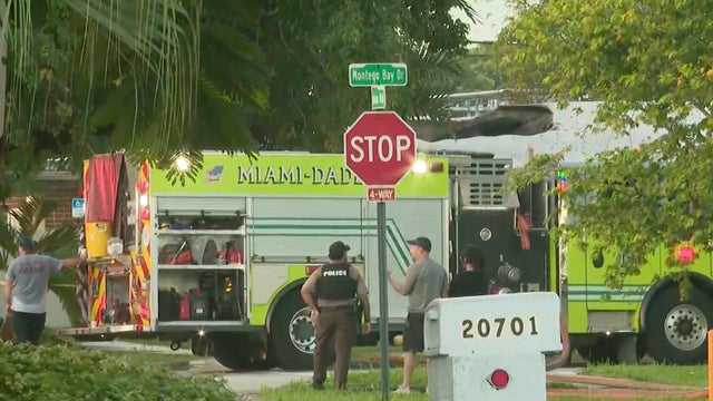 cbsmiami-house-fire-cutler-bay-1.jpg 