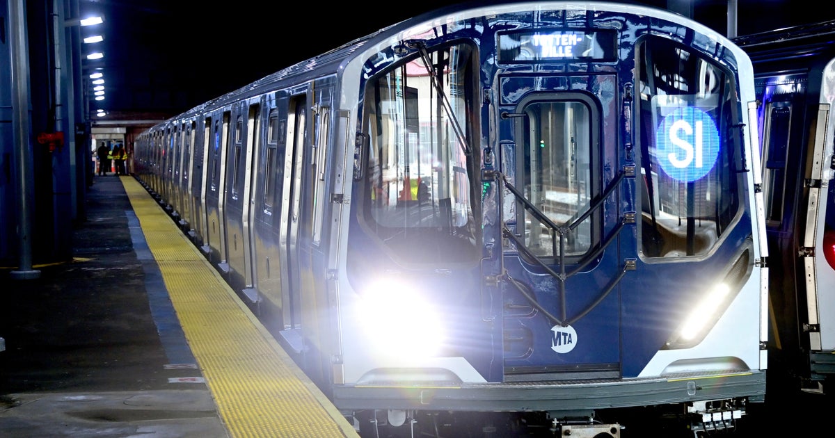 Staten Island Railway now rolling with all-new cars