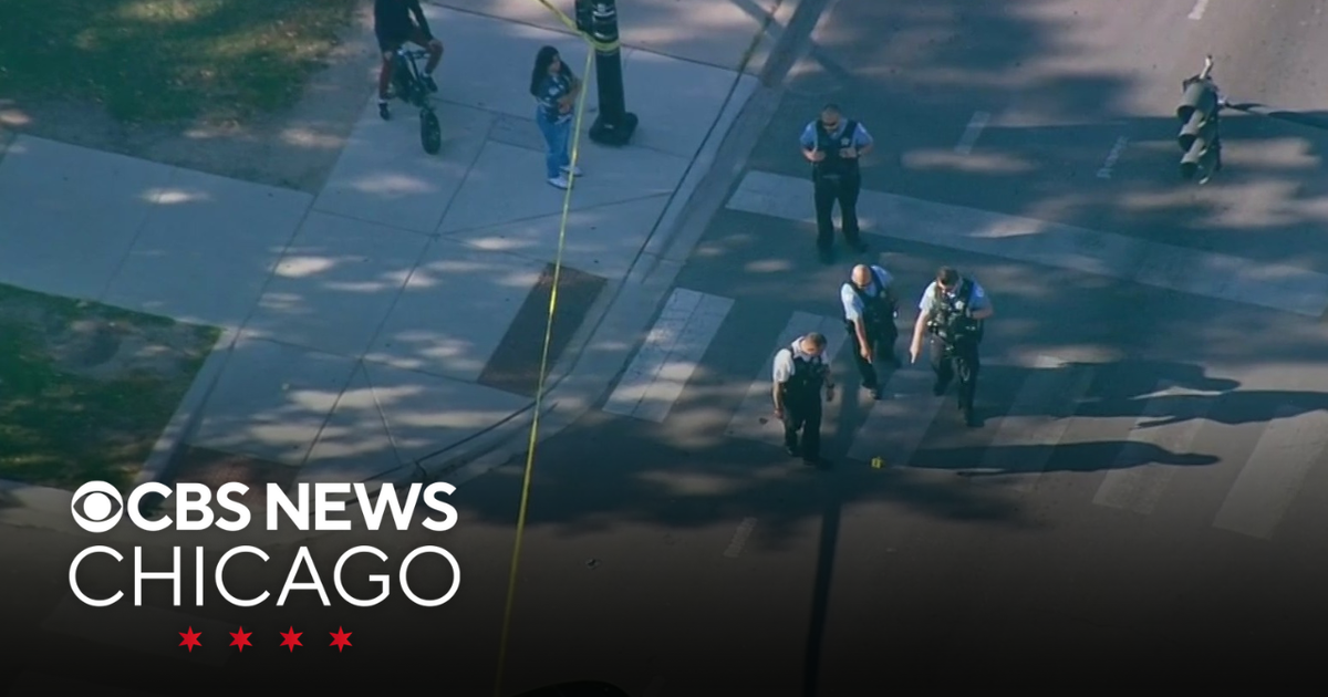 Man shot in chest while inside vehicle in Albany Park - CBS Chicago