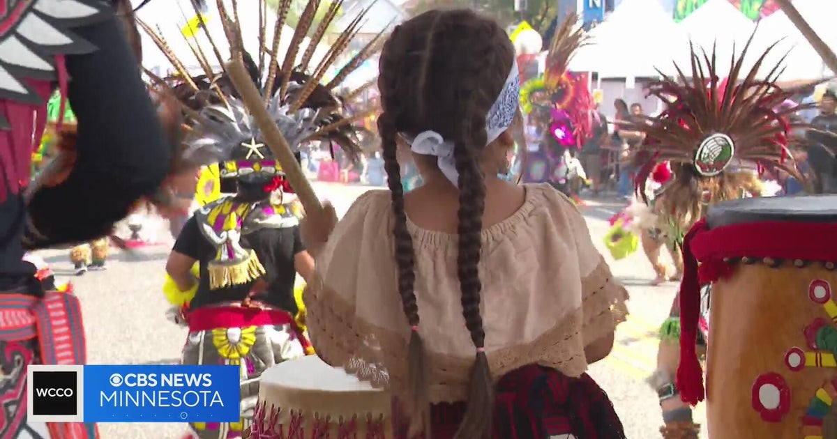 Fiesta Latina celebration helps kick off Hispanic Heritage Month - CBS ...