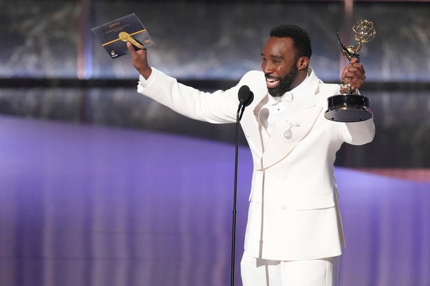 Tramell Tillman accepts his Emmy Awards 