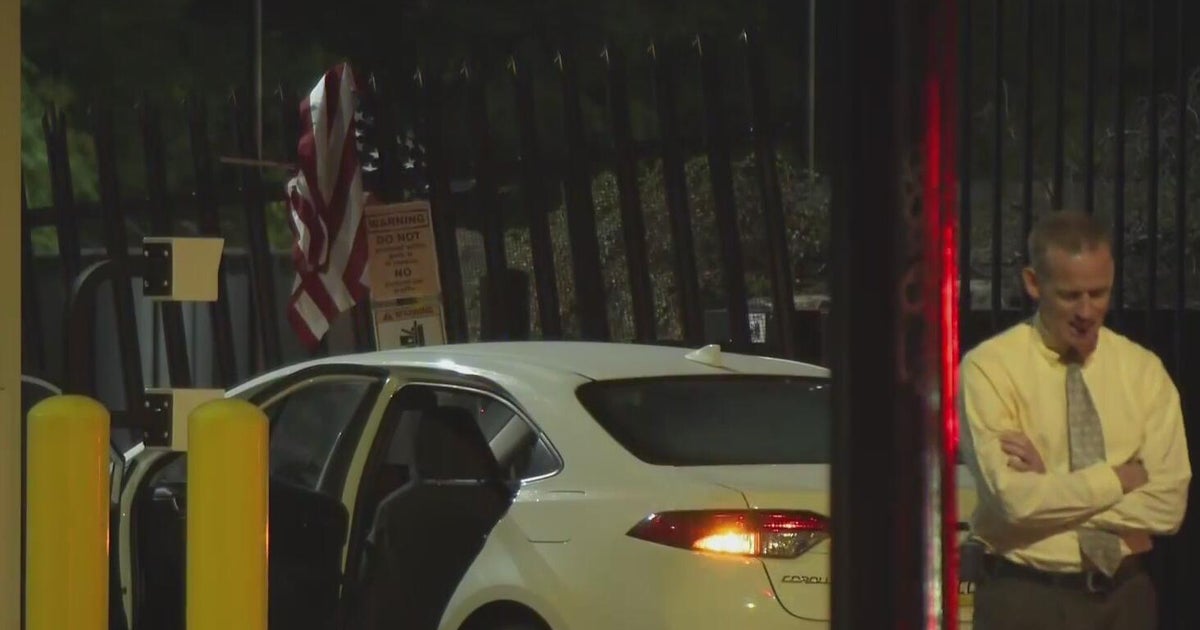 Suspect in custody after alleged "targeted attack" at FBI Pittsburgh ...