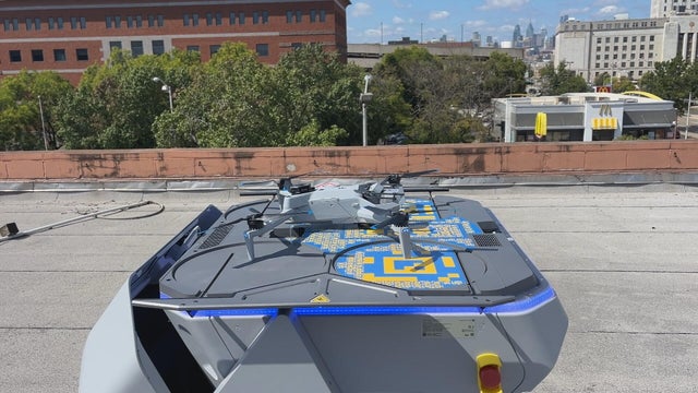17pkg-rh-camden-pd-drones-transfer-frame-2862.jpg 