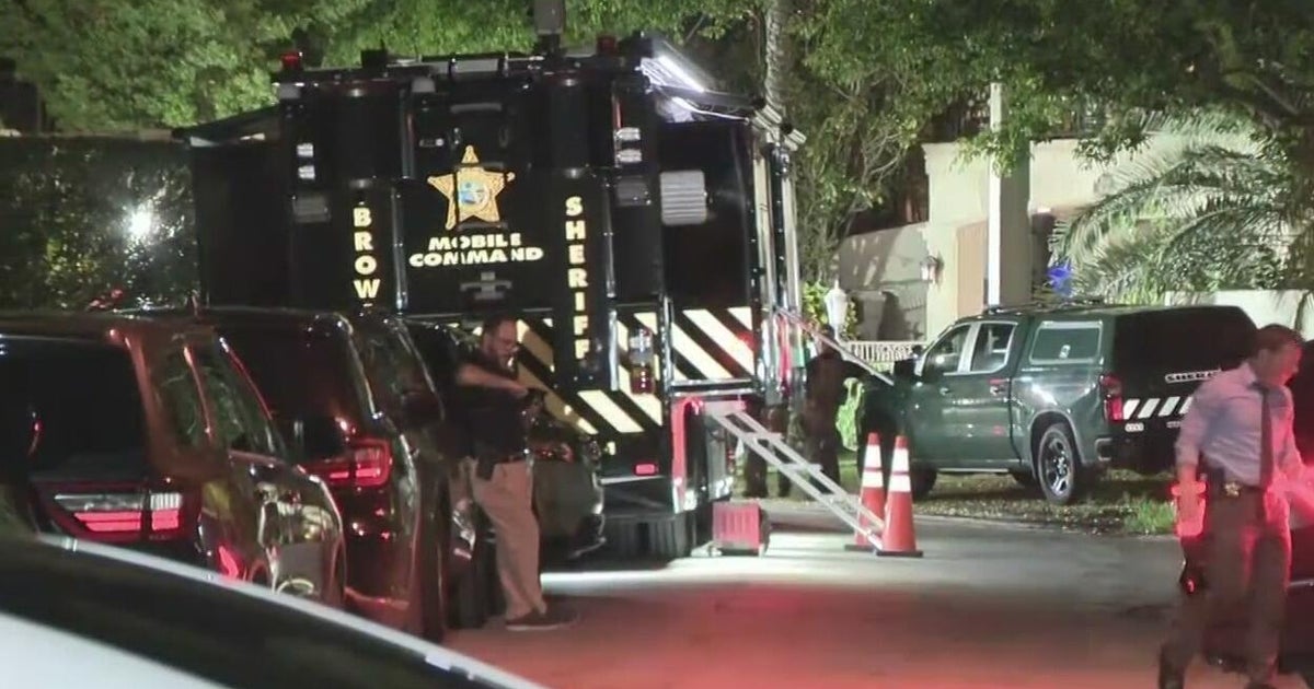 Authorities identify man killed in standoff with BSO deputies - CBS Miami