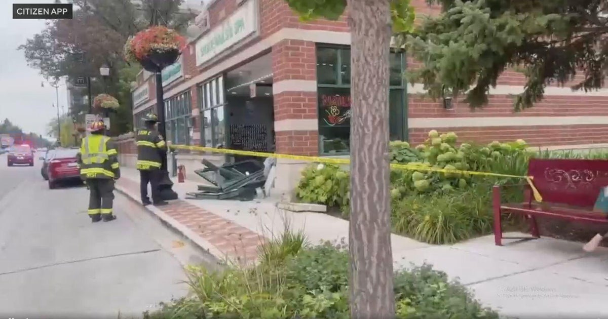 Single-Vehicle Crashes Into Multiple Salons in Illinois and South Carolina No Injuries Reported