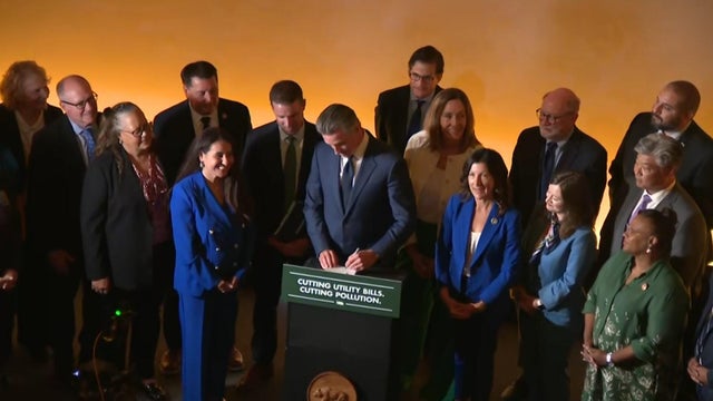 Gavin Newsom signs energy, climate bills 