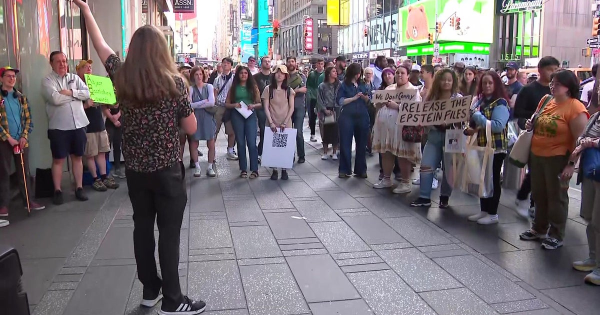Free speech rally held in Times Square as