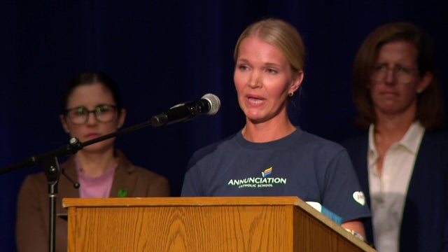 10p-pkg-morrison-town-hall-wcco8s9r-00-00-2415.jpg 