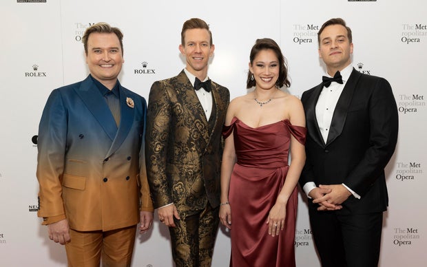 Miles Mykkanen,Edward Nelson,Sun-ly Pierce,Andrzej Filonćzyk 