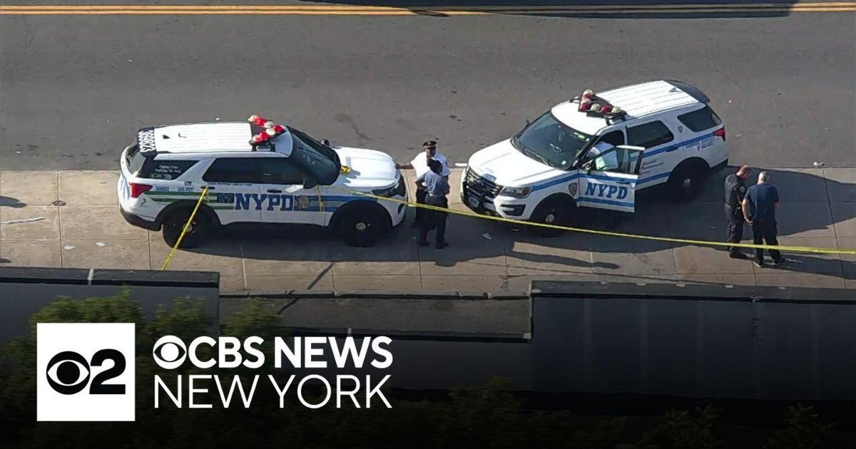 13-year-old shot in the head in Queens, police say - CBS New York