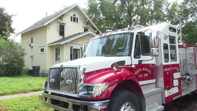 fri0199-firevomnnorthmankatohousefire-00-00-3417.jpg 