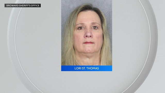 lori-st-thomas-mugshot.jpg 