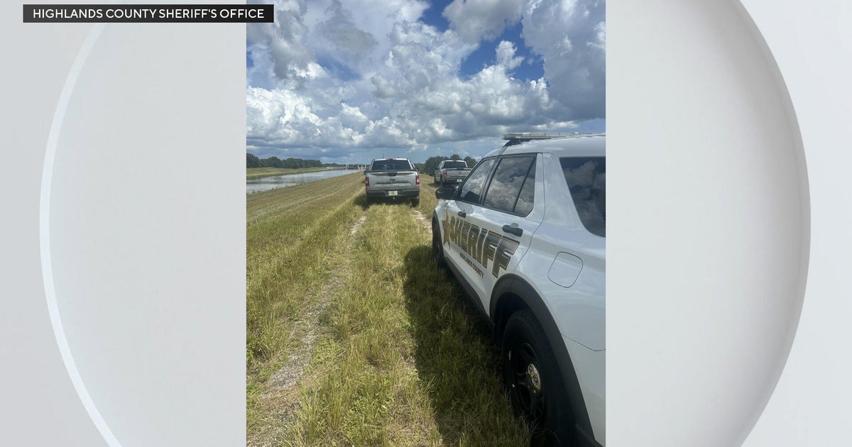 2 men, 2 dogs killed by apparent lightning strike in Central Florida