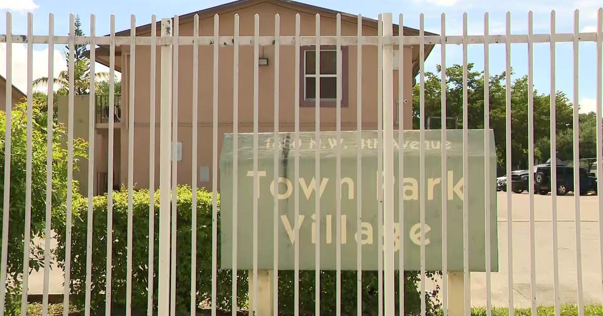 Overtown residents fight evictions in Town Park Village amid ownership disputes