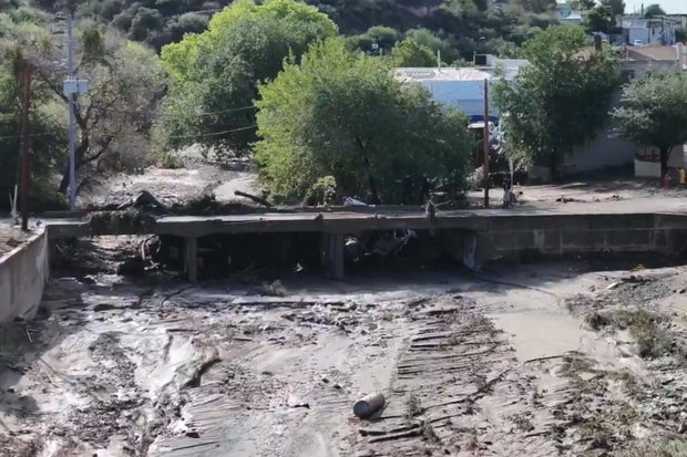 At least 4 dead in Arizona following devastating flooding 