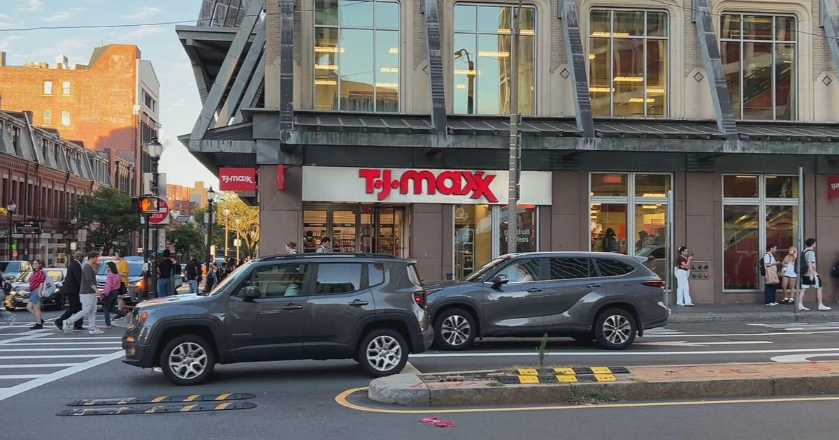 TJ Maxx location on Boston’s Newbury Street to close early next year, company says