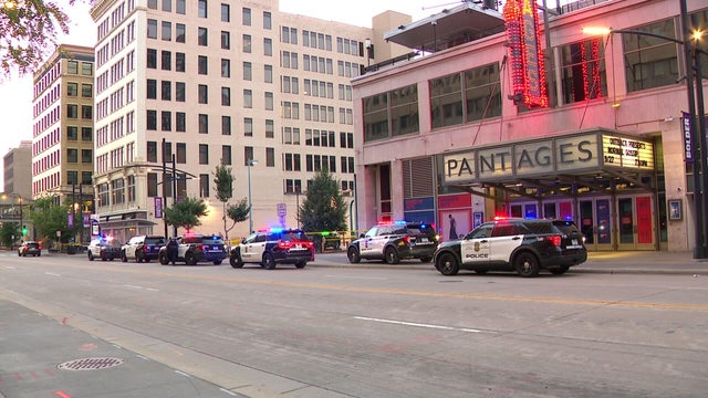 raw-fri-mpls-dt-hennepin-6th-and-8th-broll-scene-schwab.jpg 