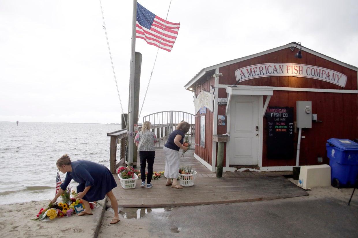 Man charged with killing 3 at waterfront North Carolina bar is ...